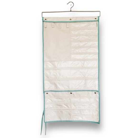 REAL SIMPLE Hanging‎ Jewelry Organizer Storage & Roll Up Travel Jewelry Pouch - Picture 15 of 16